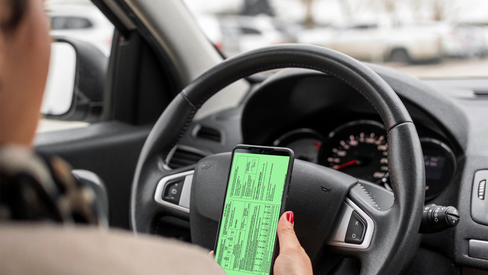 Zelená karta v mobilu? Ano, ale…